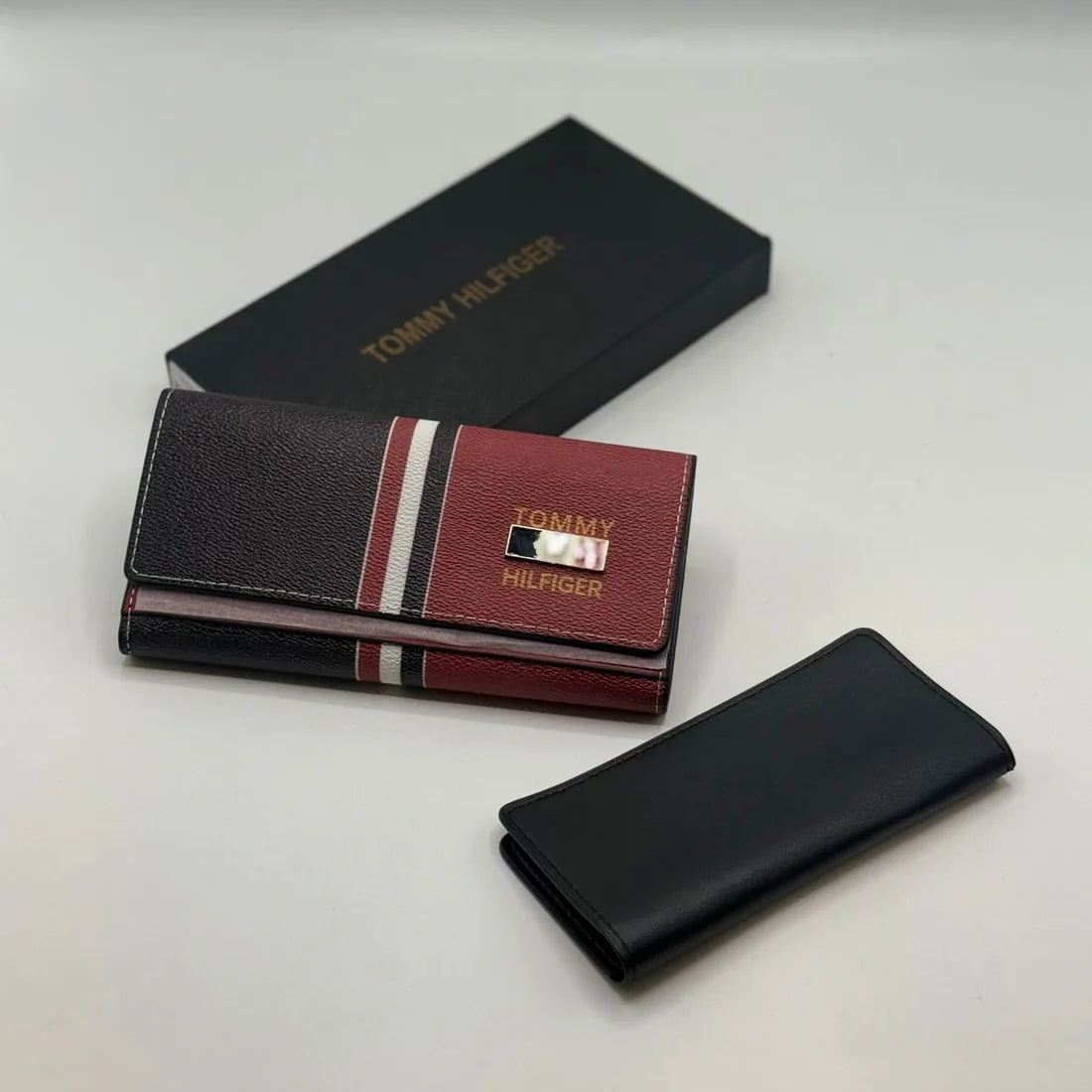 FREE SHIPPING TOMMY HILFIGER Mahroon/Black