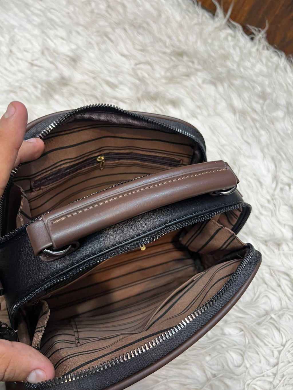 🎀 BRANDED HANDBAG & CROSSBODY For WOMEN ( BEST FOR OFFICE USE )🎀